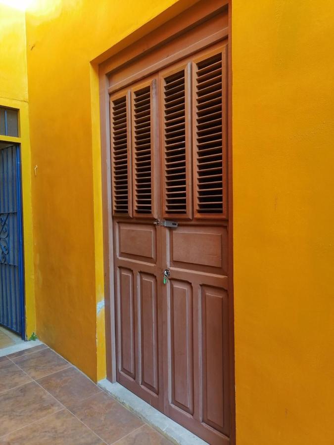 Hostal Casa Asherカンペチェ エクステリア 写真